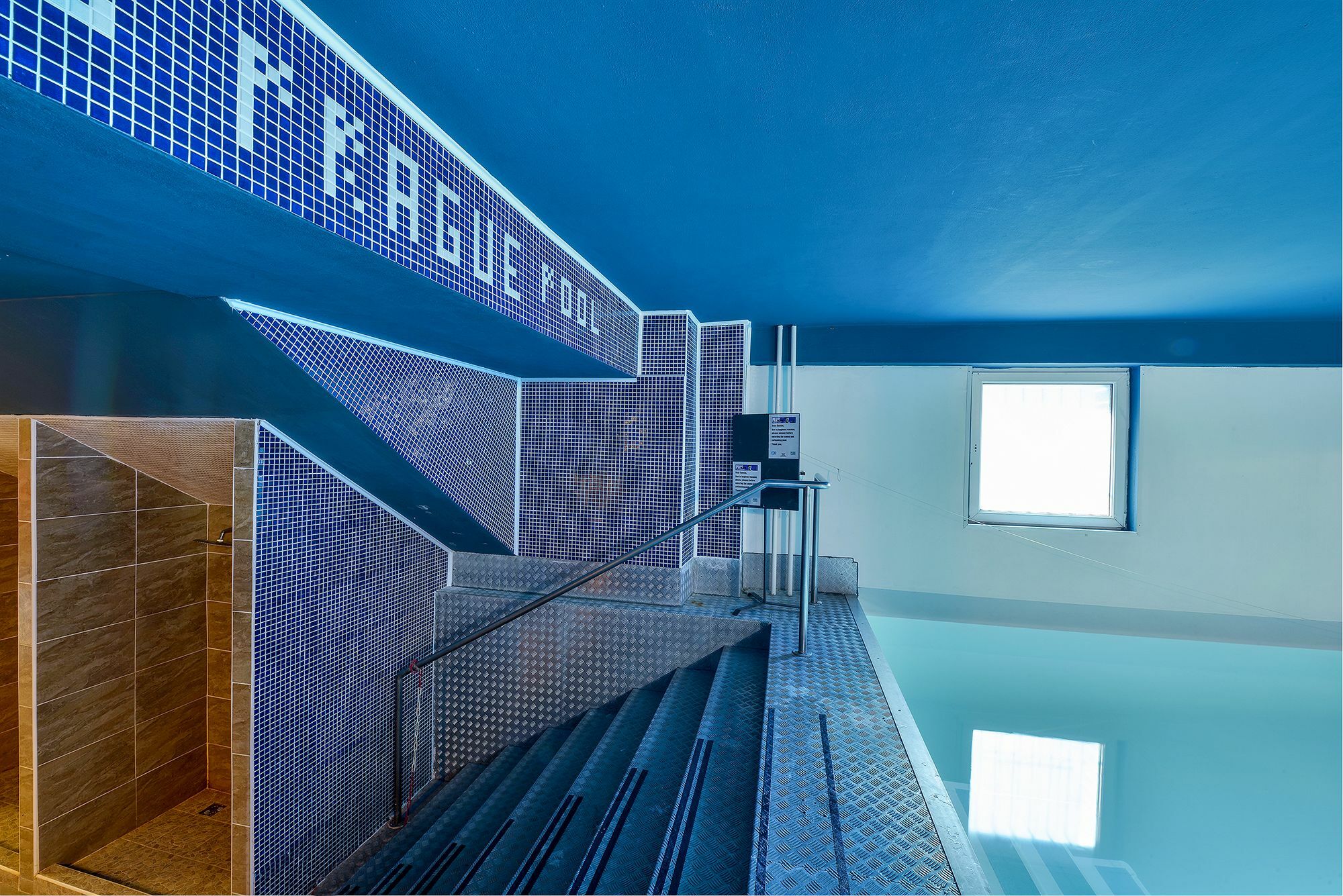 Plus Prague Hostel Экстерьер фото