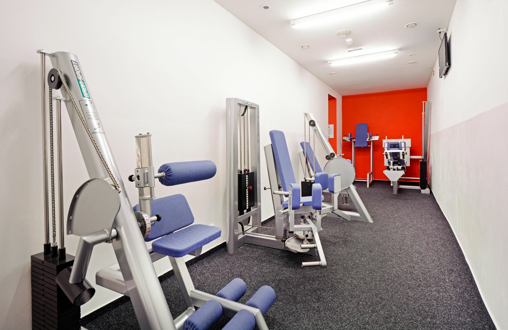 Plus Prague Hostel Экстерьер фото